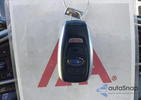 2018 Subaru Outback 3.6R Limited из США, поврежденный, VIN 4S4BSENC5J3242698